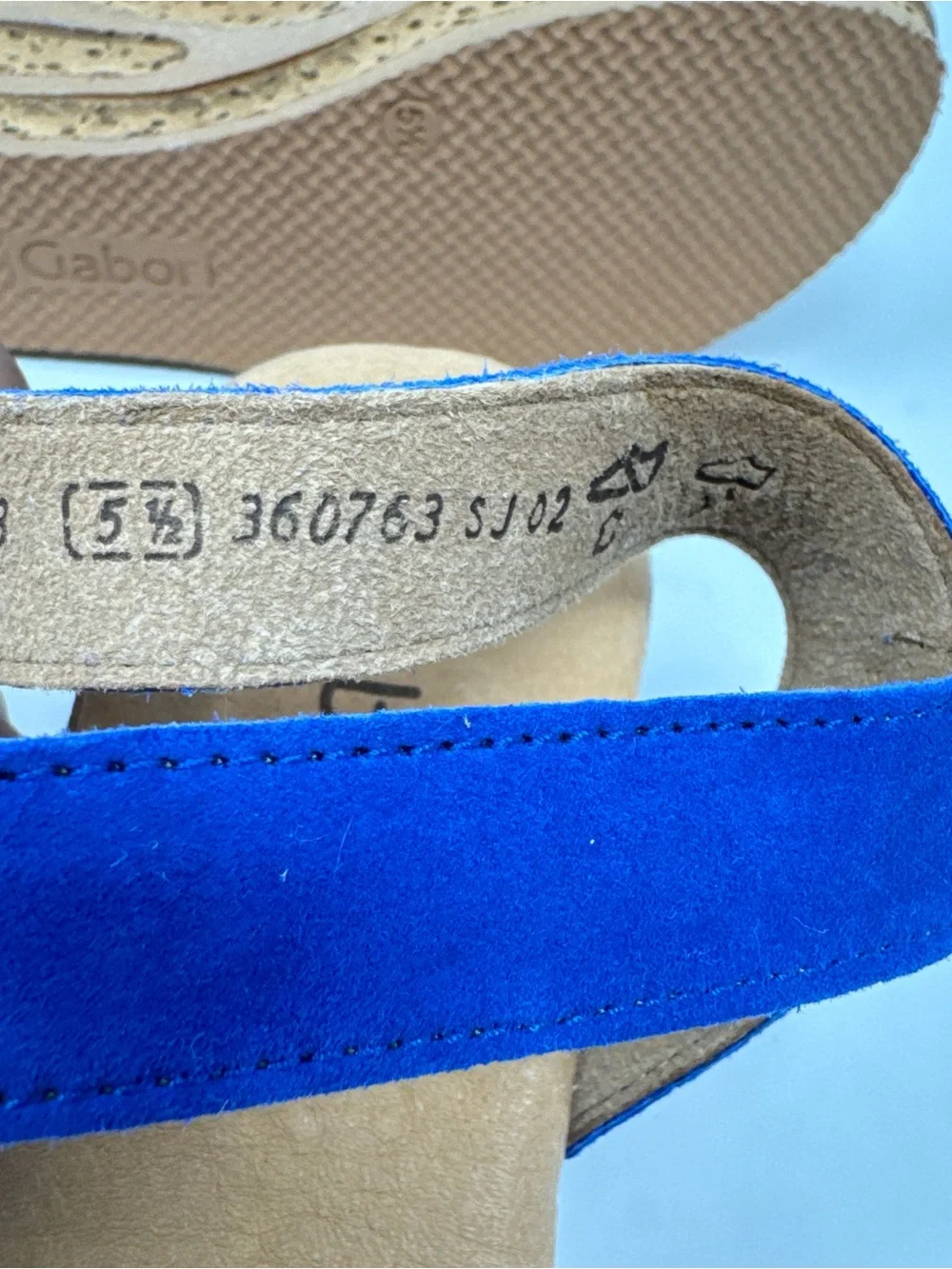 Gabor Blue Sapphire Sand Wedge Sandals with Blue Suede Knot Detail.  5 1/2/US 8.